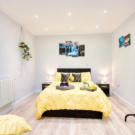 Apartamento Amazing Place In Finsbury Park Londres Exterior foto